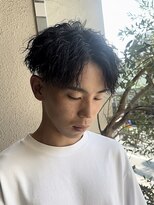 サロン ド ロイ(Salon de Roi)&nbsp;縦落ちパーマセンターパートツイストパーマ神戸三宮六甲