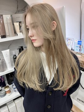 リヴ ウメダ(LIV umeda) くすみベージュ/ブリーチ/ダブルカラー【梅田】