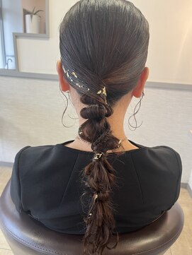 オッジ ヘアー 深谷店(Oggi Hair) ローポニー　１１月