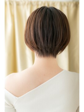 カバーヘア ブリス 上尾西口店(COVER HAIR bliss) □ステップボーンカットマッシュショート316上尾20代30代40代