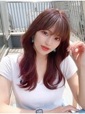 フェミニンに映える大人のレイヤーミディ