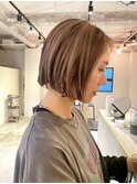デザインカラーコントラストハイライト切りっぱなしボブ