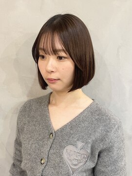 ベーシス(Basis) まとまるボブ×顔まわりレイヤー