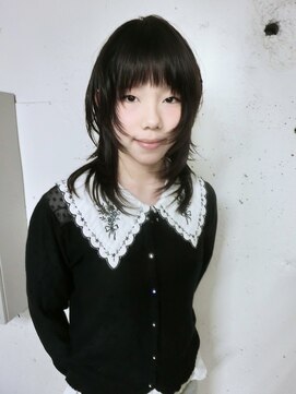 ノラ シブヤ(NORA) ★ミディアムレイヤーハッシュカットハイレイヤーウルフカット