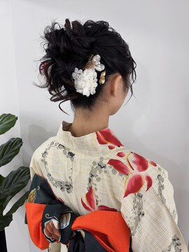 スタスタ 岩本町 秋葉原 浴衣着付け、浴衣ヘア、お団子、高めアップ