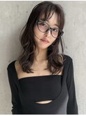 アンニュイなしなやかなロングウェーブスタイル