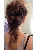 ルーズに一足ヘアーセット