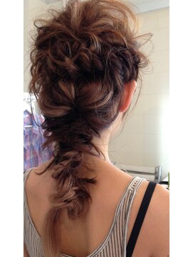 キュアー 千葉店(hair&make cure) ルーズに一足ヘアーセット