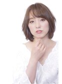 大人可愛いミディアムボブ