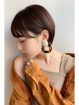 ヌイ 横浜(nui) ぱっつんシースルーバングショート_ネイビーカラーフレンチボブ