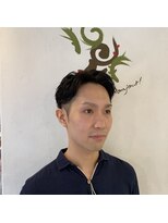 カットスタジオ141&nbsp;大人のセンターパートスタイル