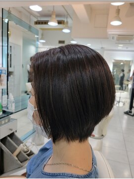 クオーター(QUARTER) お手入れ簡単ショートボブ
