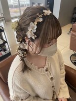 アース コアフュールボーテ 東松山店(EARTH coiffure beaute)&nbsp;サイドフラワーアレンジカチューシャ