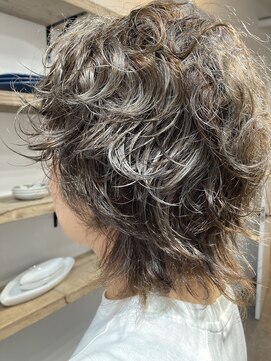 ケルン 梶が谷駅前 マッシュウルフ