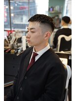 タイト スワッグ バーバーワークス(TIGHT SWAG BARBERWORKS)&nbsp;スキンフェード×アイロンパーマ