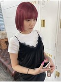切りっぱなしボブ×ワインレッドカラー