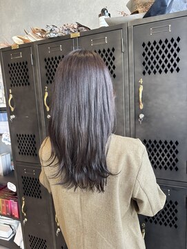 アチーブリス(achieve Liss) 透け感ダークグレー無造作セミロング20代30代40代