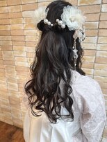 ランプ ヘアルーム(Lamp Hair Room)&nbsp;くっきりカールのハーフアップ