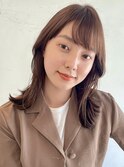 外はねミディアム大人可愛いミディアムレイヤーモカグレージュ