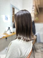 バンビ(BAMBI) 20代30代40代50代 艶感グレージュ×美還元トリートメントミディ