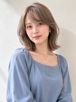 ルービック なかもず(Rubik's)&nbsp;透明感グレージュの外ハネレイヤーミディアム
