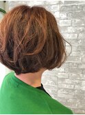 くせ毛を活かしたボブスタイルミディアムピレンジナチュラル