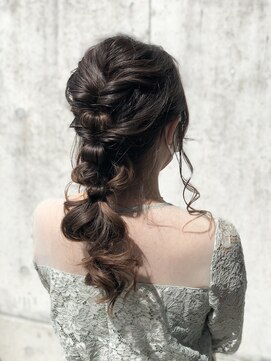 フルール たまプラーザ(Fleur) 編み下ろしアレンジ☆澤本大樹