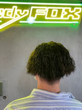 グリーディーフォックス 代々木(Greedy FOX) 韓国マッシュ/センタ-パ-ト/ツイストスパイラル/スキンフェード