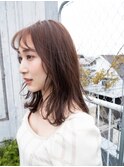 透け感、柔らかベージュ