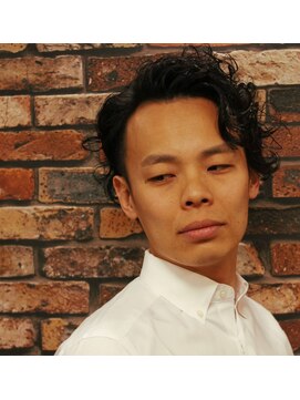 ワイズバーバー ギンザ  神田御茶ノ水店(Y's BarBer GINZA) メンズカット×メンズパーマ×スキンフェード<理容室>