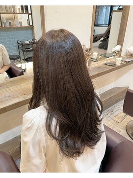 ユニコ(unico) ブラウン/ベージュ/艶かみ