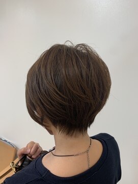 ズッソ アヴェダ 熊本店(ZUSSO AVEDA) メリハリ大人ショート