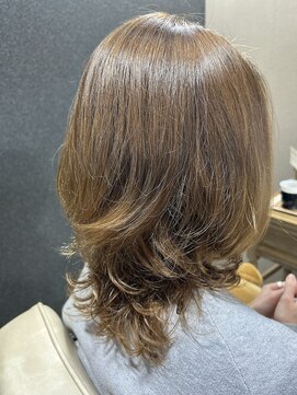 ジンリッチ(JiN RiCH) ★ケアパーマでお手入れらくらく☆