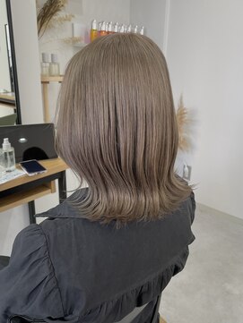 ウル 岡山駅店(ULu.) ブリーチカラー グレージュ