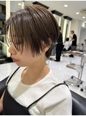 丸み×タイトの洗練ハンサムショート