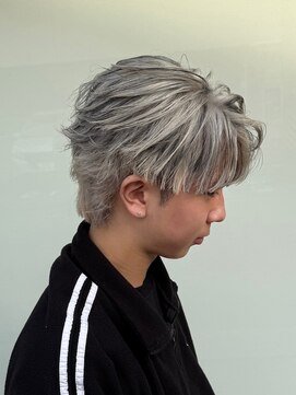 アロハナ 津店(ALOHANA) 最近話題のフェザーパーマ風ホワイトグレーローライト