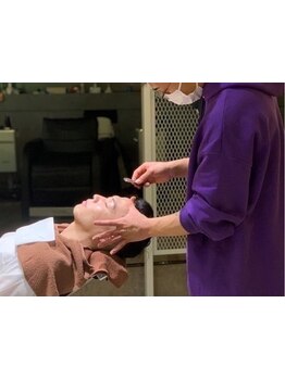 本格シェービングと眉毛デザインで男度UP*身だしなみはプロにお任せ◎[堺筋本町/MEN'S/学割U24/<理容室>]