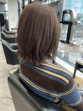 ブラウンカラー