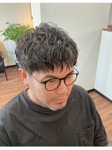 オーラム(AURUM)&nbsp;大人ラフウェーブショート