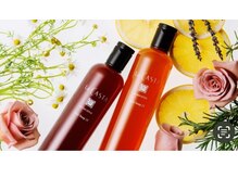 女性に絶大な人気と信頼のラ・カスタ。頭皮と髪ケアを同時に行えるヘッドスパで心身ともにリフレッシュ！