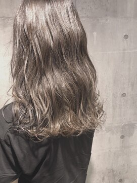 ホワイト 伊勢崎(WHITE) 大好評☆外国人風ハイライト☆シルバーアッシュ☆