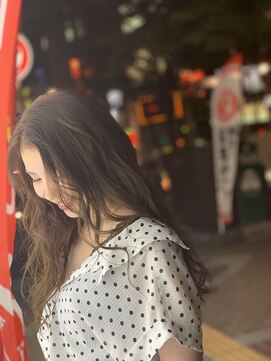 アスイン(asuin) ふんわりロングヘアー