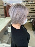 ブロンドシルバー×ショートボブ