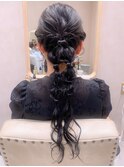 お呼ばれヘア　ツイン編みおろし　黒髪　イメチェン　結婚式　夏