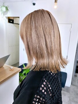 エイス 梅田 中津(Ace) ホワイトベージュ　ケアブリーチ