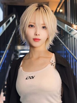 ジルバイジゼル(JILL by GiseL) レイヤー ハイトーン ブリーチ ダブルカラー ホワイトブロンド