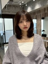 ファルベ(Farbe)&nbsp;大人ガーリーダークアッシュ似合わせカットメディアムレイヤー