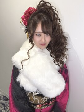 ラニシス ヘアー(Lanisis Hair) サイドアップ成人式スタイル
