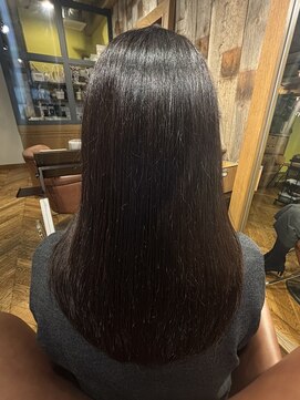 アティーナ(Attina) ツヤ髪ロング/30代 40代 50代/髪復元トリートメント