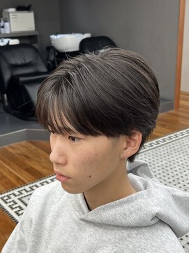 ザデイトウキョウ 表参道 青山(THE DAY TOKYO) MEN’S/サーフカール/刈り上げセンターパート/表参道駅/青山